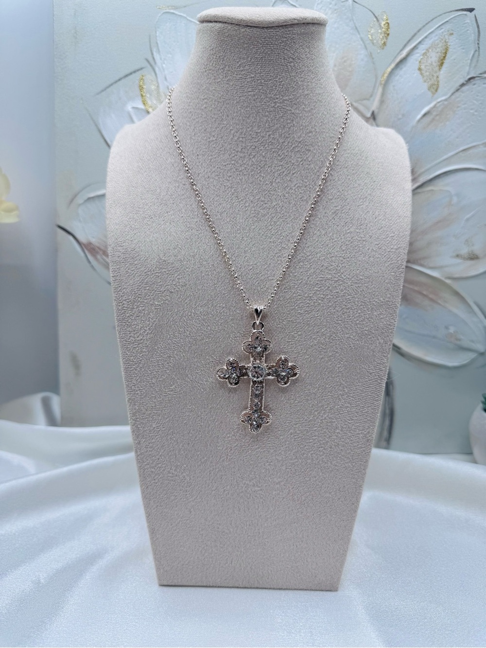 Gold Tone Rhinestone Cross Pendant Necklace Statement Jewelry